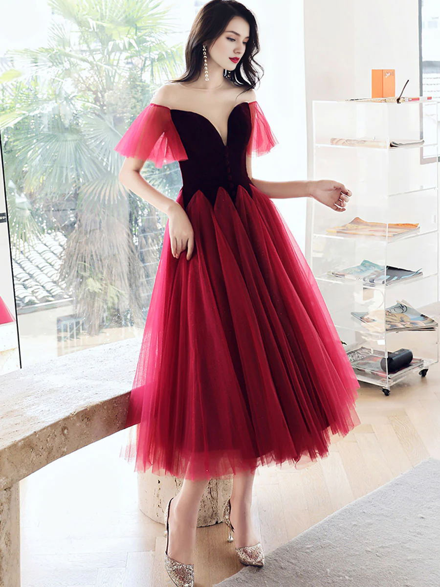 Beautiful A line Velvet  Round Neck Tulle Tea Length Prom Dresses With Puffy Sleeves